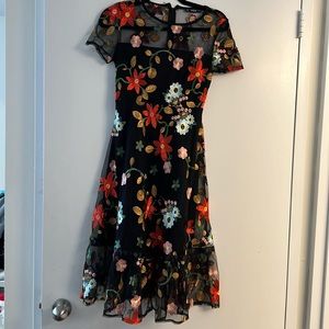 Really pretty! Colorful, floral dress, size xs